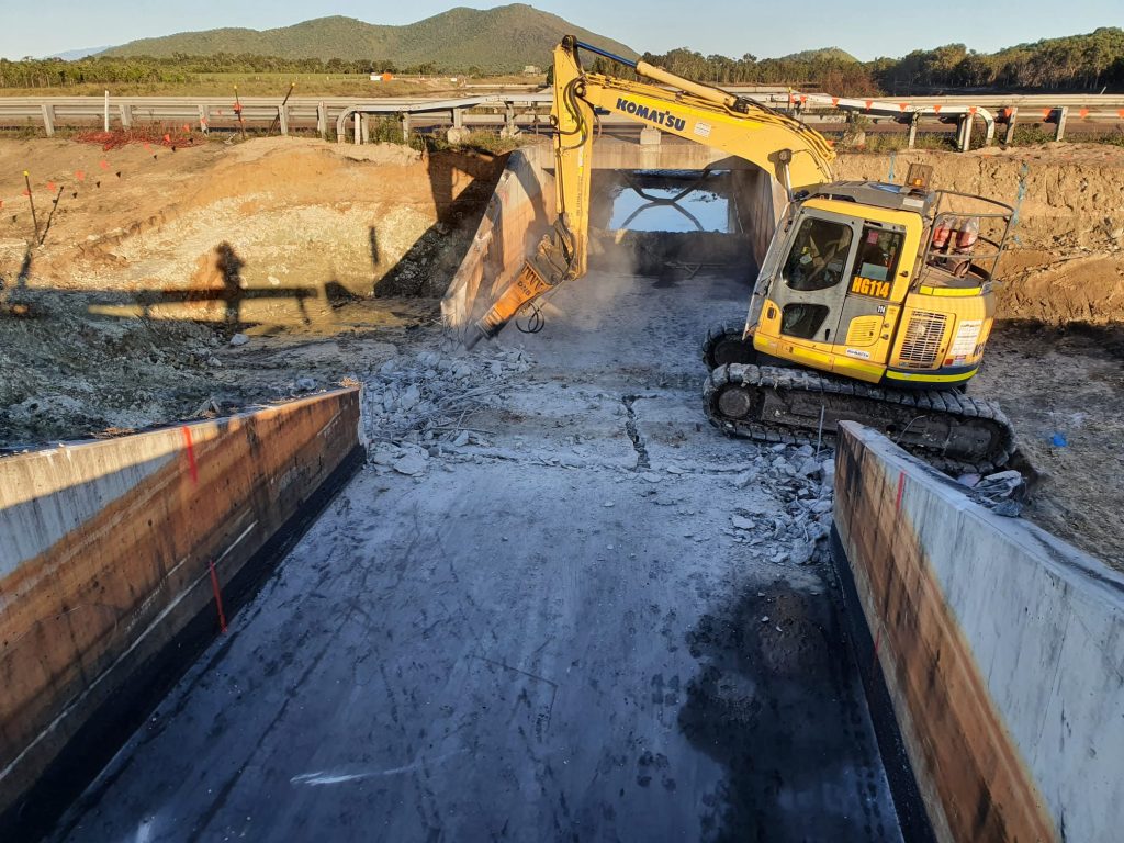 GENERAL EARTHWORKS AND CONSTRACTION